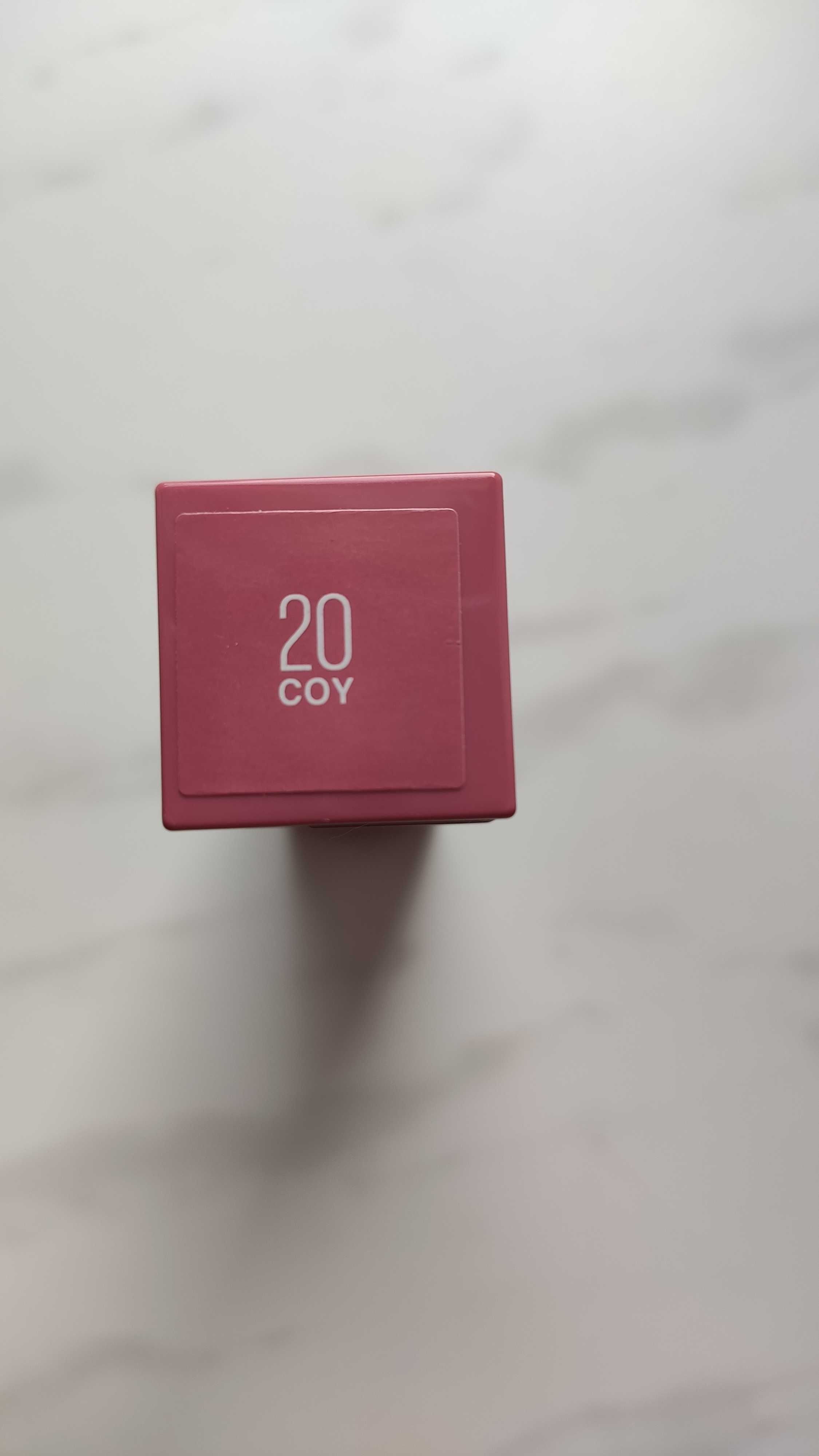 Maybelline Superstay Vinyl Ink 4,2 ml Coy Świecący