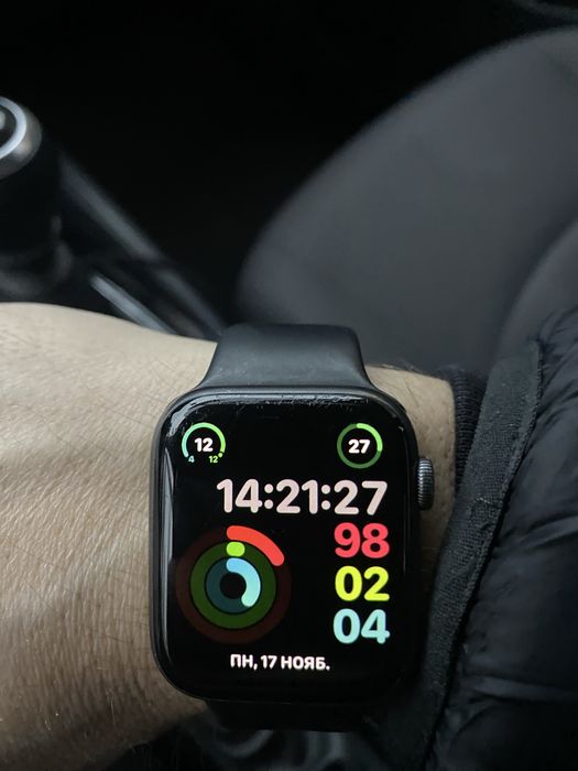 Продам часы apple watch 4 44