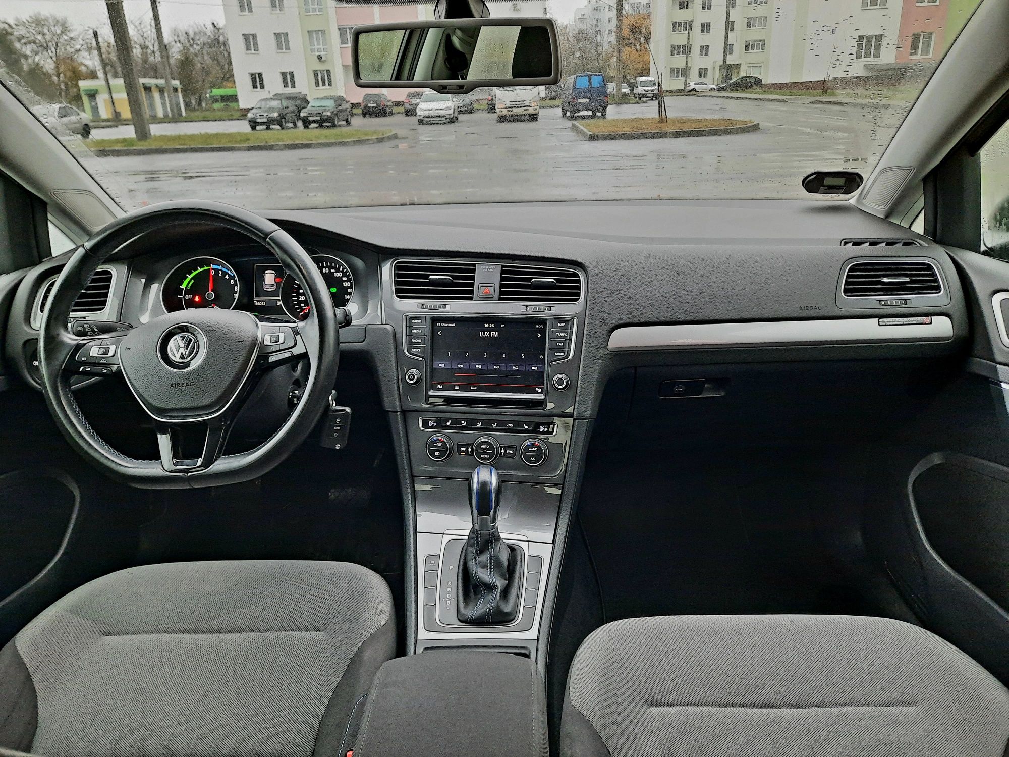 E-Golf 24 квт електрична