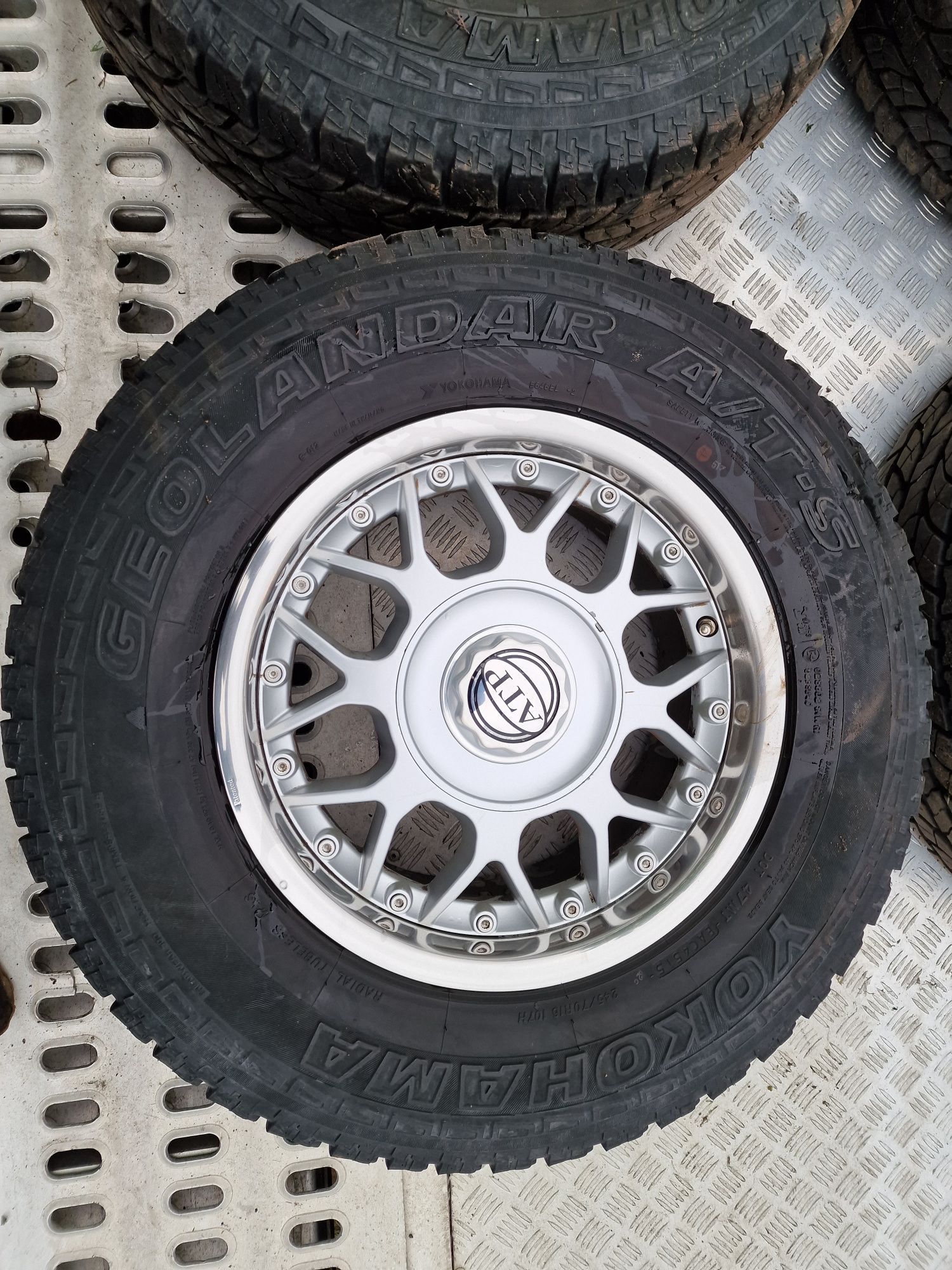 5x127 JEEP #  245/70 16" # YOKOHAMA A/T