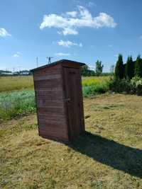 Toaleta drewniana