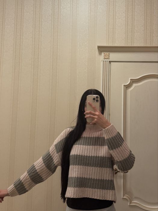 Затишний светр Cropp