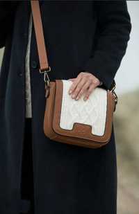 Жіноча сумка з натуральної шкіри.