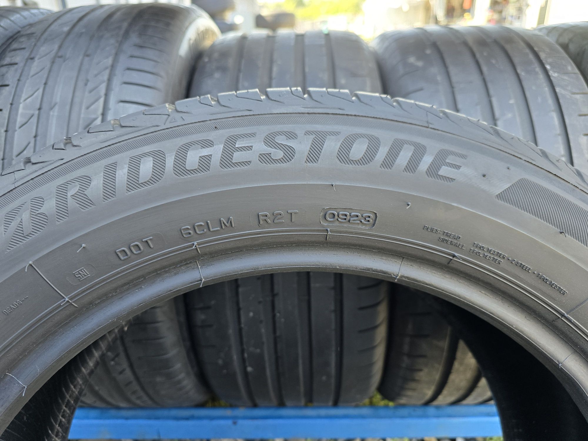 Шини 215.55.17 Bridgestone 2023р.в. 6.8мм