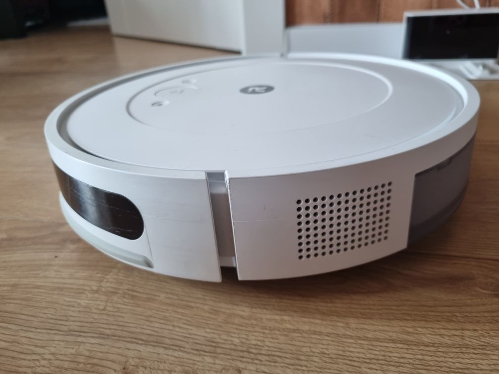 Irobot roomba combo essential