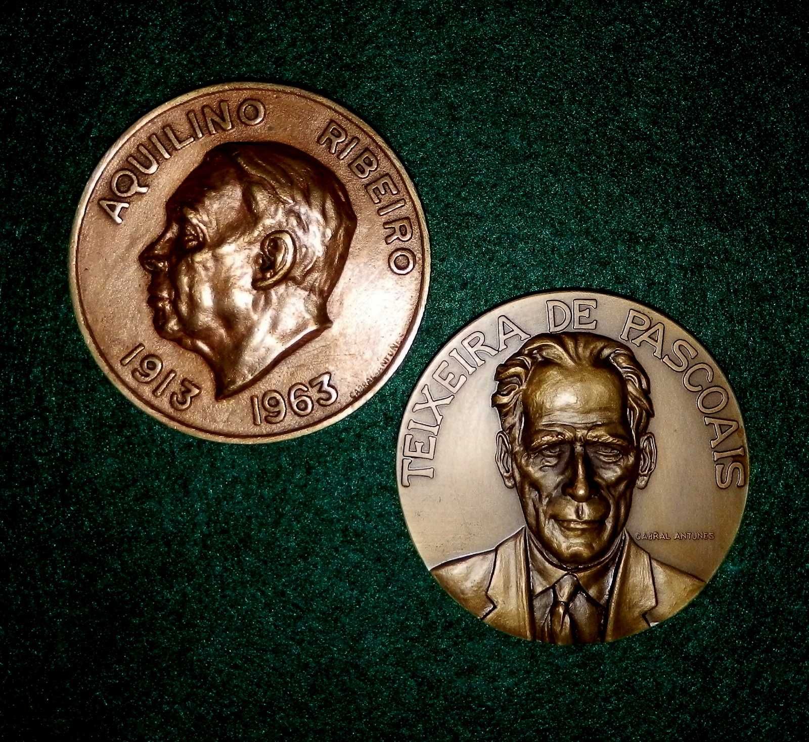 Medalhas em bronze dos maiores Ecritores Portugueses