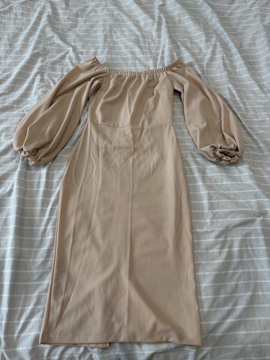 Сукня по фігурі жіноча беж