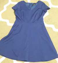 Klasyczna, niebieska, chabrowa sukienka w rozmiarze 42