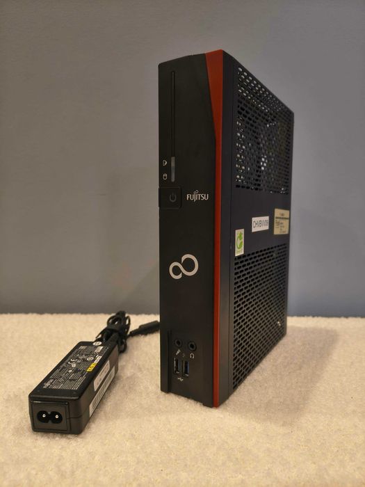 Terminal Fujitsu Futro S920 4 rdzenie AMD GX-424CC/8GB RAM/120GB SSD