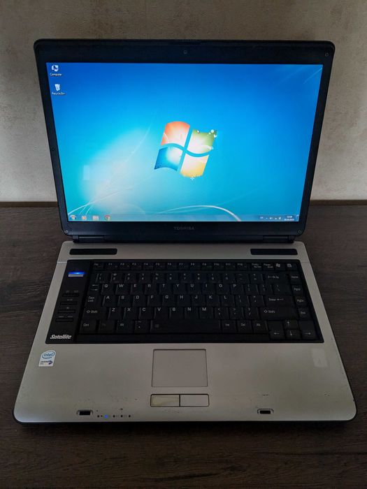 Ноутбук Toshiba для простих задач або навчання