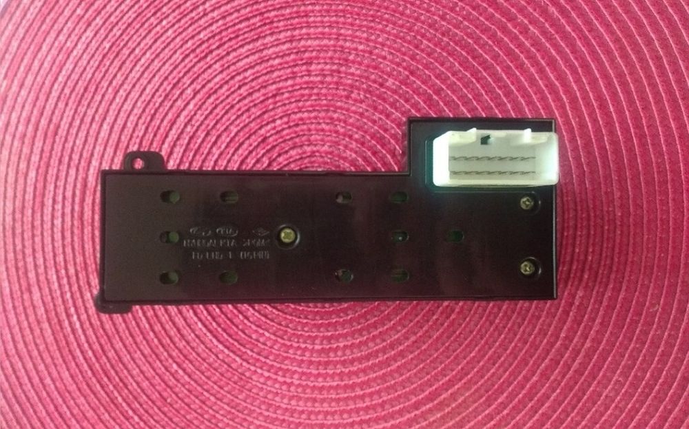 Przełącznik szyb Hyundai i30 na 2 szyby