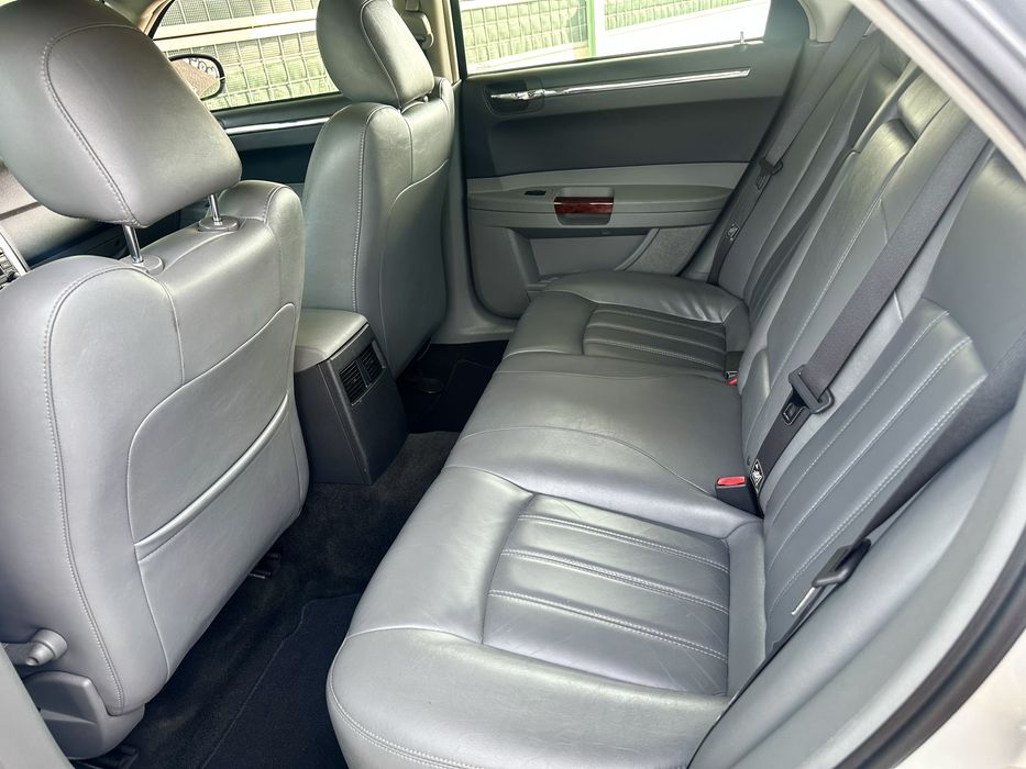 Chrysler 300C 3.5 V6 Skóry, automat, Klimatyzacja stan bardzo dobry