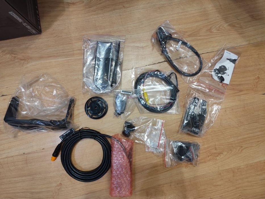 Echosonda Garmin Striker Vivid 7vs z przetwornikiem GT-52