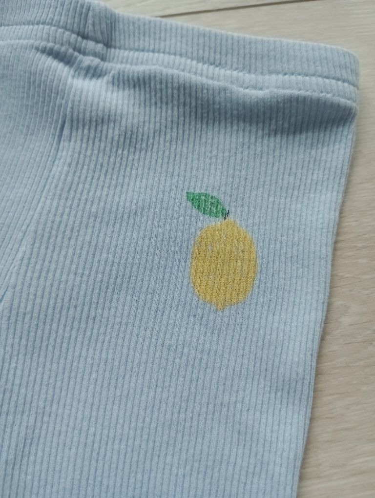 Prążkowane legginsy Sinsay 68