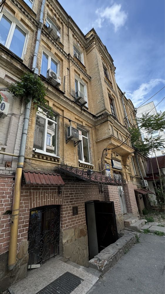 Здам офіс вул. Петлюри 20а . Світло завди є !