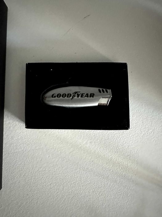 Isqueiro a gáz - Goodyear