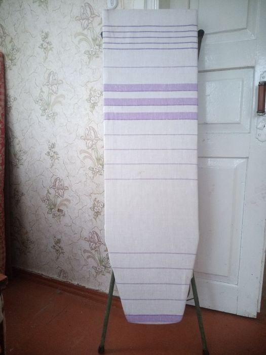 Дошка для прасування (гладильная доска)