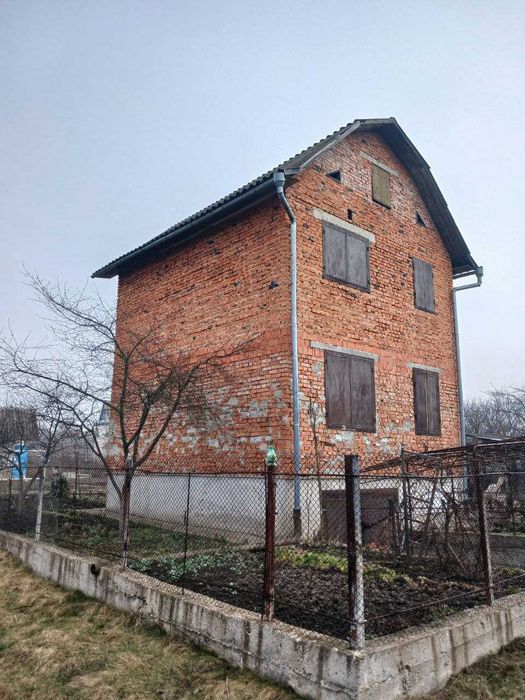 Дачна ділянка з будиночком в Чернієві_M