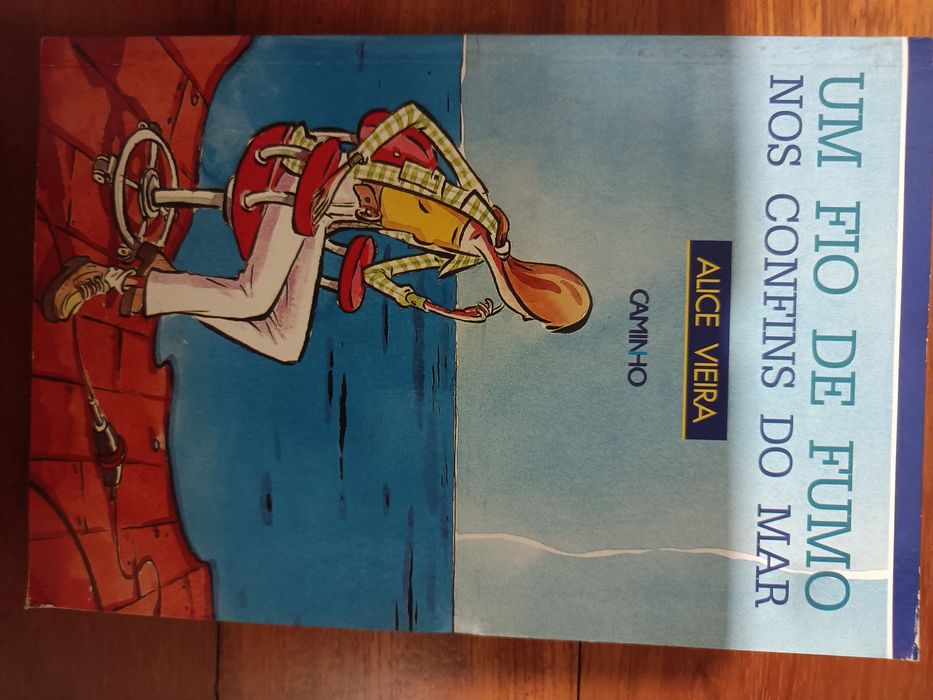 Vendo o livro Um fio de fumo - Nos confins do mar