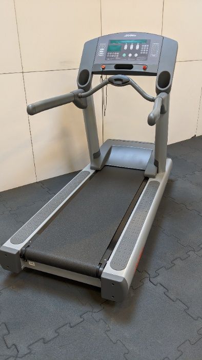 Bieżnia Life Fitness 95Ti Arctic Silver FV23% GW 36MSC