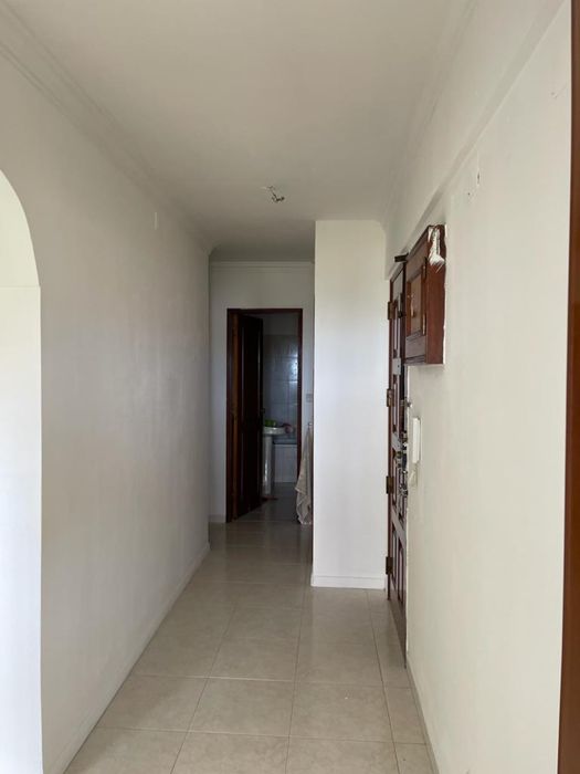 T0+2 arrendado perto estação Rinchoa