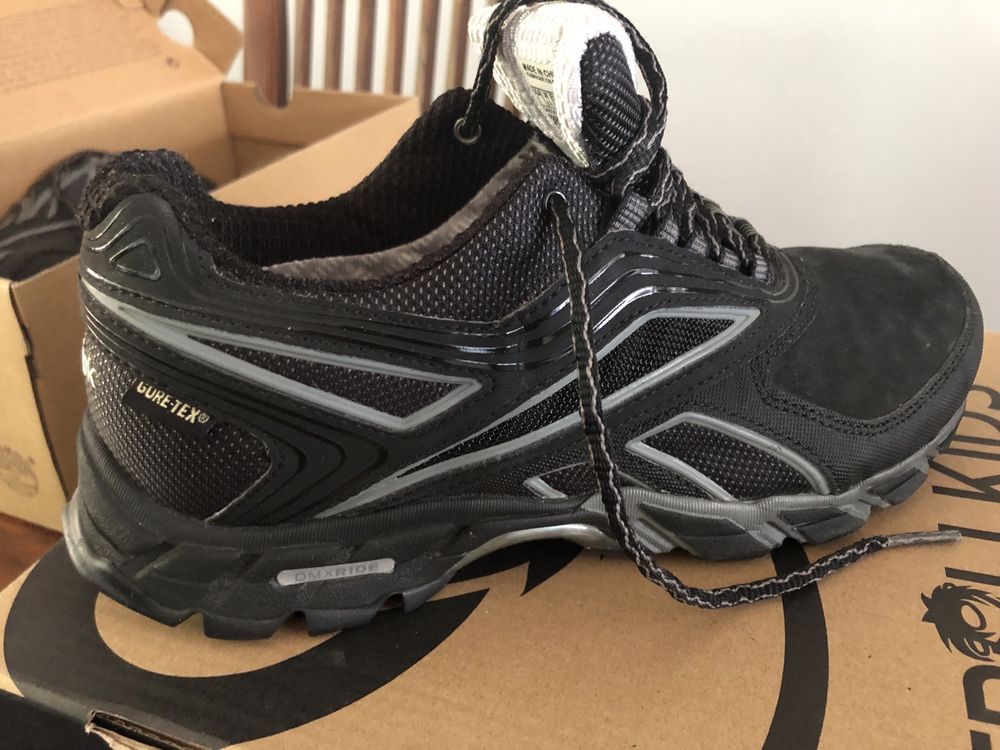 Adidasy reebok damskie rozmiar 37,5 czarne gore tex