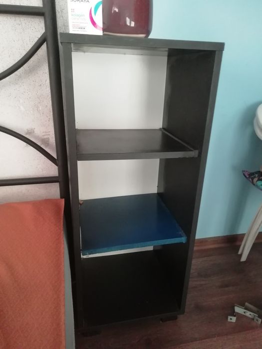 Funkcjonalny regał