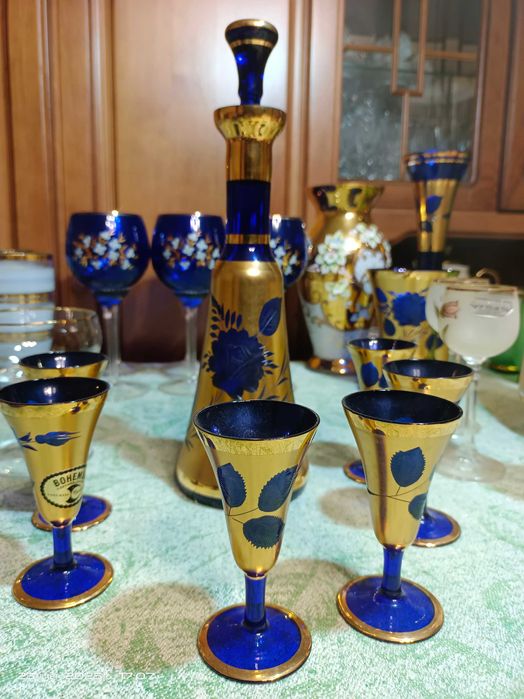 Цветной хрусталь, стекло. Чехия смальта .