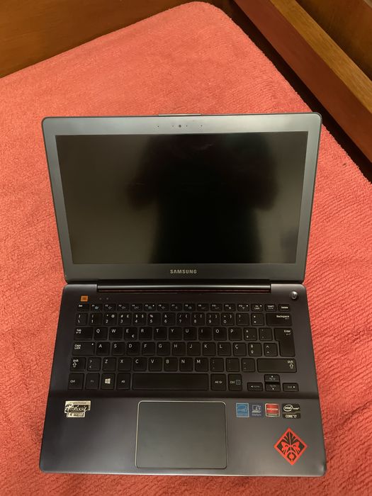 Portátil Samsung I7 modelo NP730U3E-X04PT