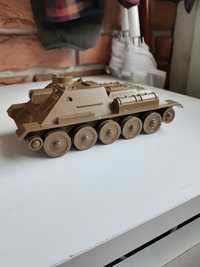 Іграшка модель танк СУ 100.
