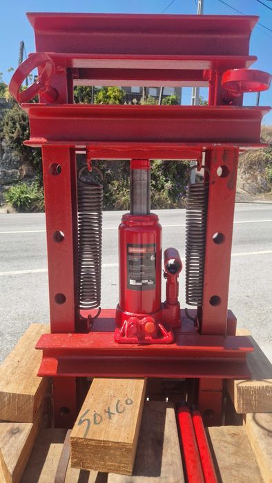 Prensa Hidráulica 6T Para Vinho