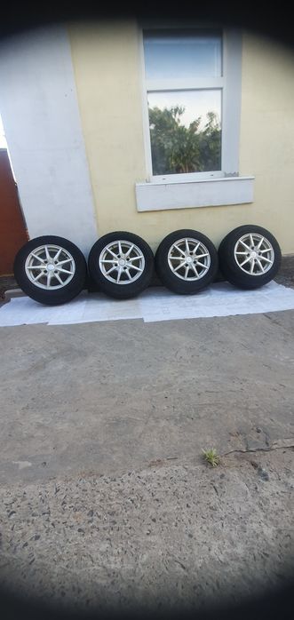 Літня гума з дисками на 14
