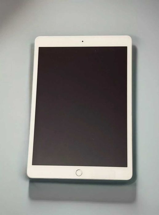 ipad 8 ідеальний стан