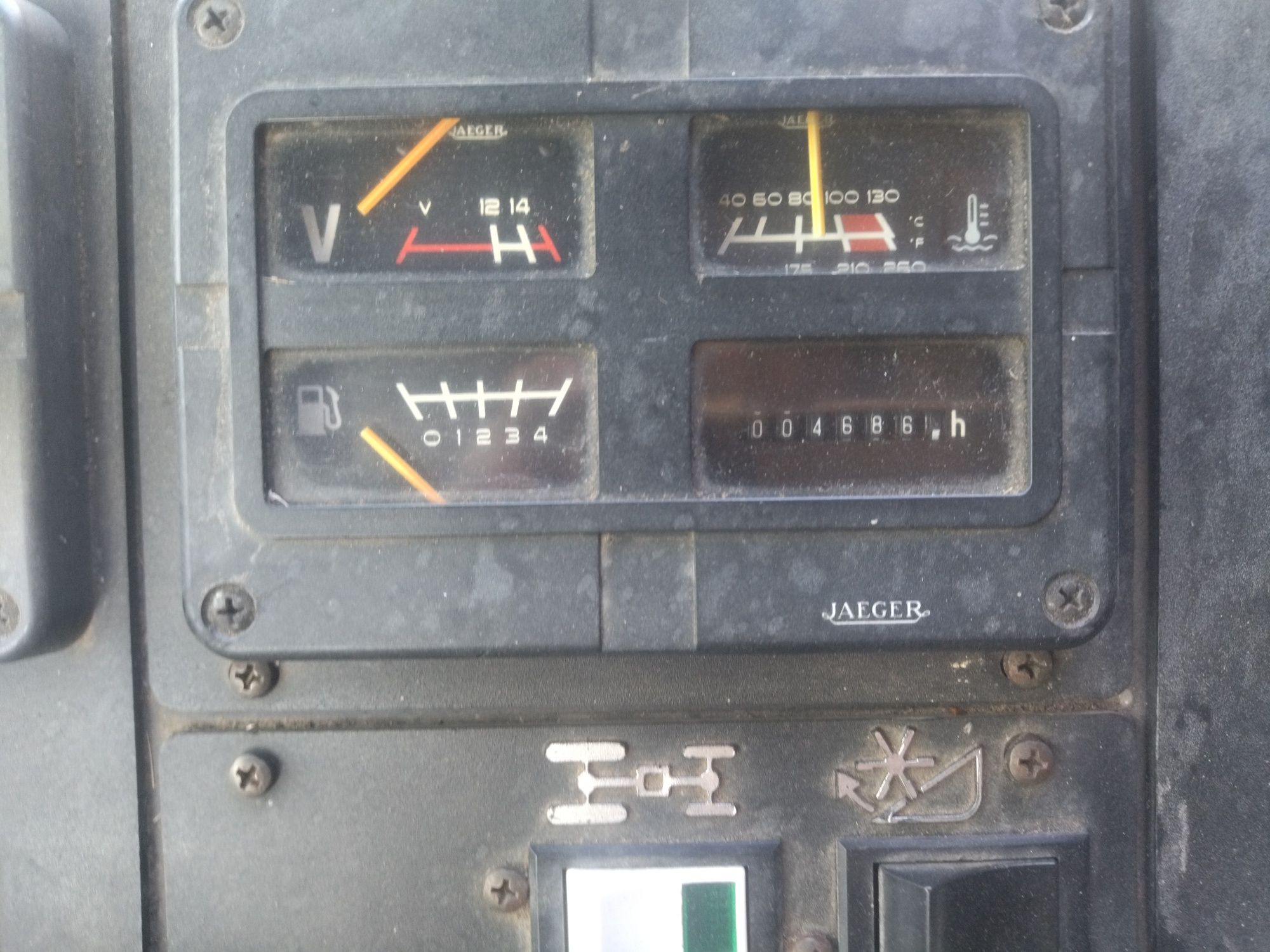 FV . 92r. heder 5.18m New  Holland tx 36  poziomowanie TX 68. 66