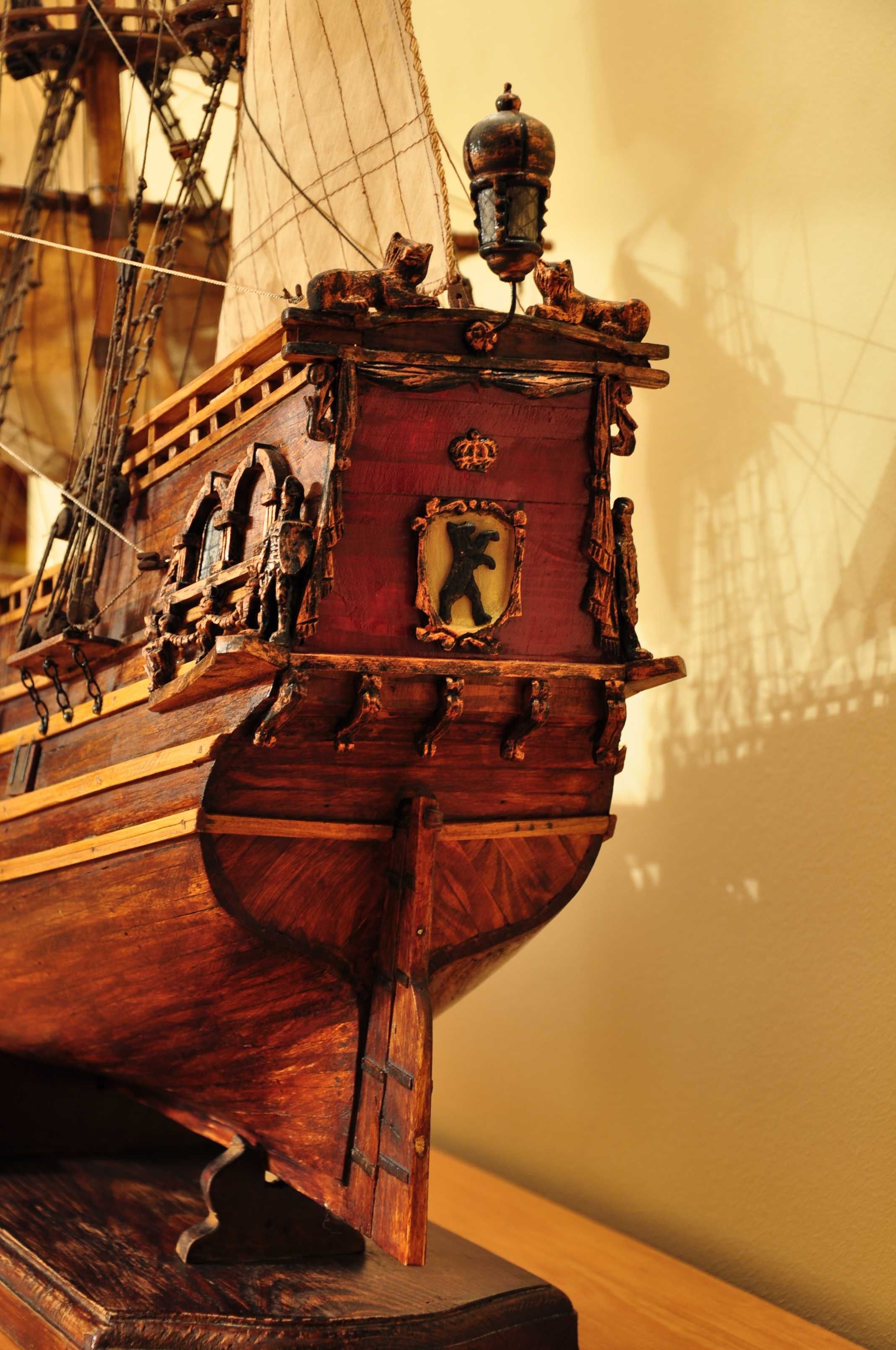 Duży drewniany model statku Berlin z 1674, ręcznie wykonany