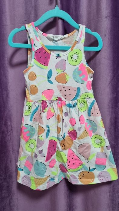 Сукні, комбінезон для дівчинки