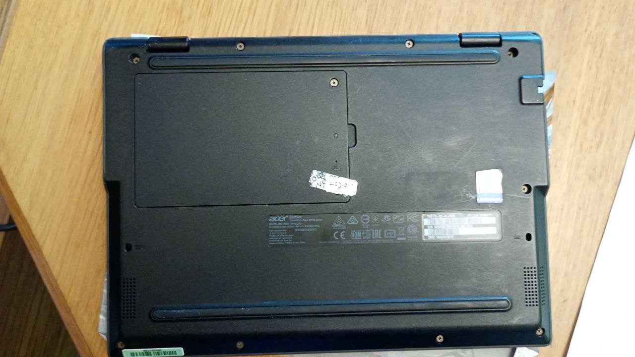 Laptop Acer N16Q15