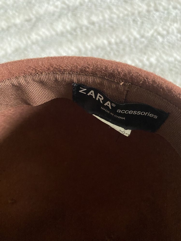Kapelusik/kaszkiet Zara , r. 54 cm