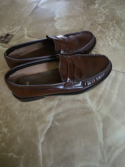 Продам шоколадні лофери 38р.