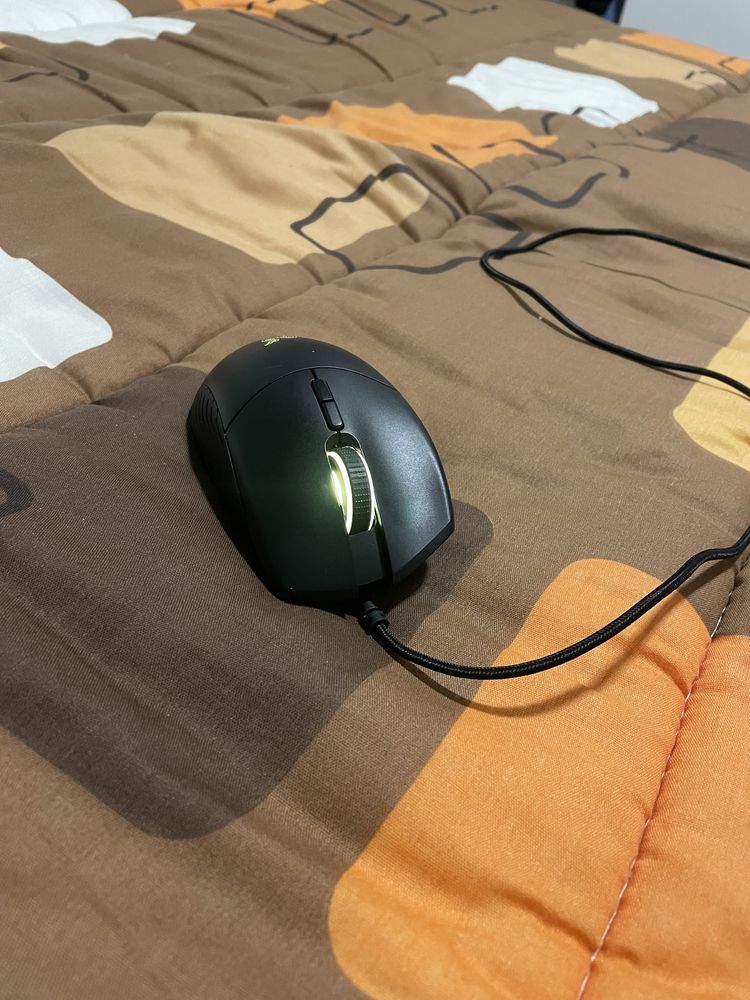 Rato Gaming Razer Basilisk