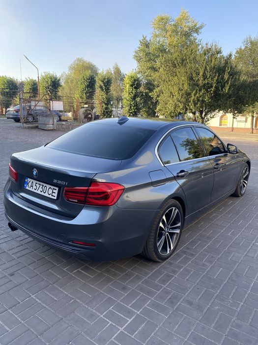 BMW F30 (FL) 330i