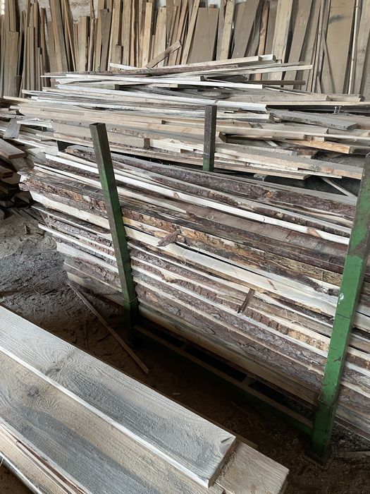 Deski, łaty, kantówki, stoły, ambony, parapet