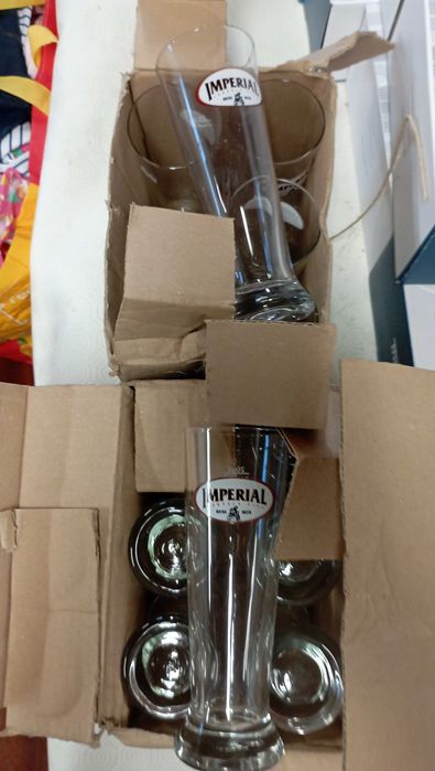 Doze copos Cerveja Imperial novos na caixa