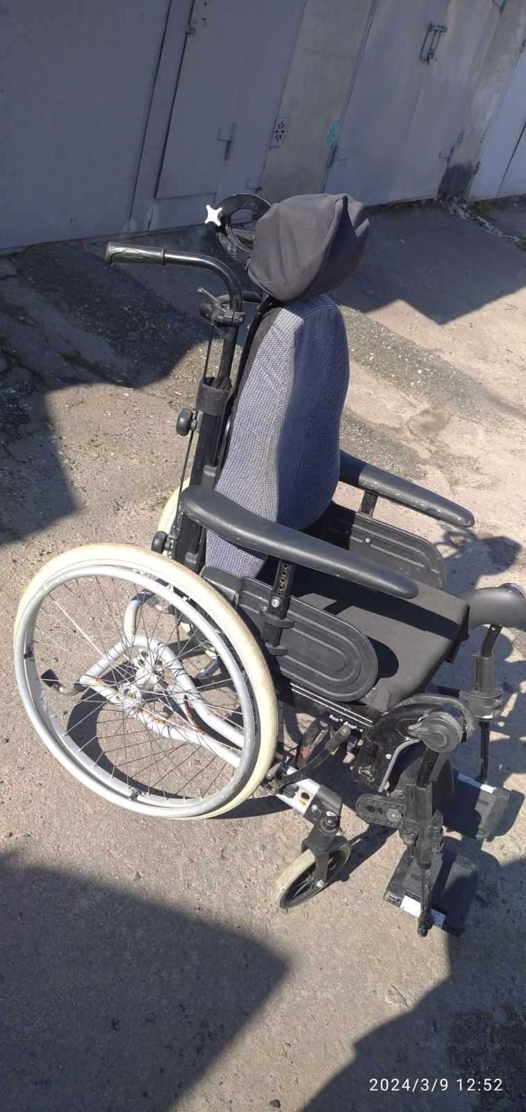 Візок інвалідний.