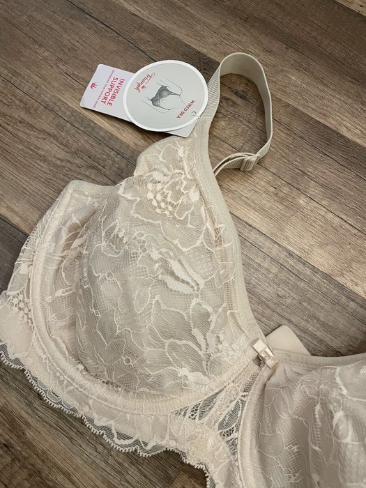 Biustonosz Triumph Amourette Charm 70H