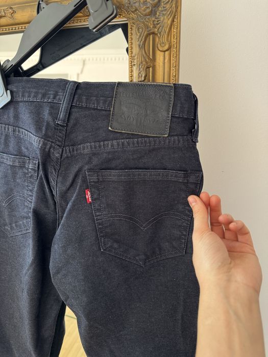 Джинси Levis Прямі Висока посадка Оригінал 24-26 34- 36 (XS-S розмір)