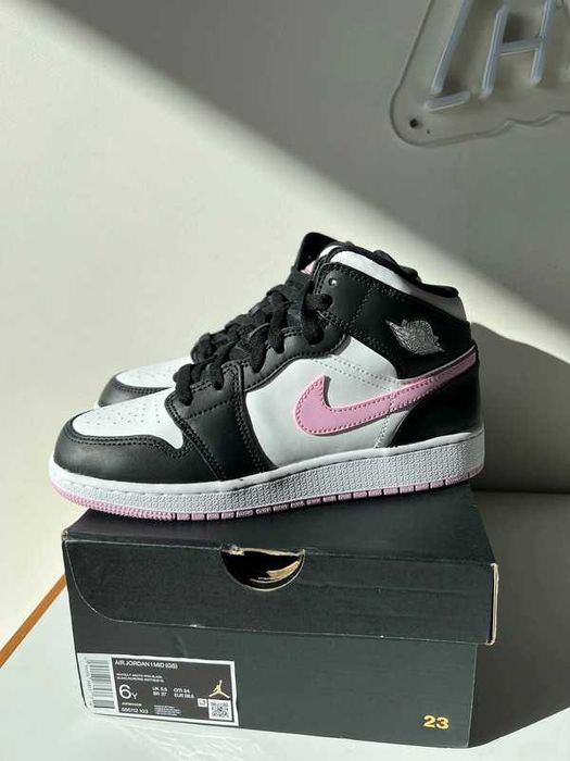 Jordan 1 Mid Arctic Pink (GS) 38.5
