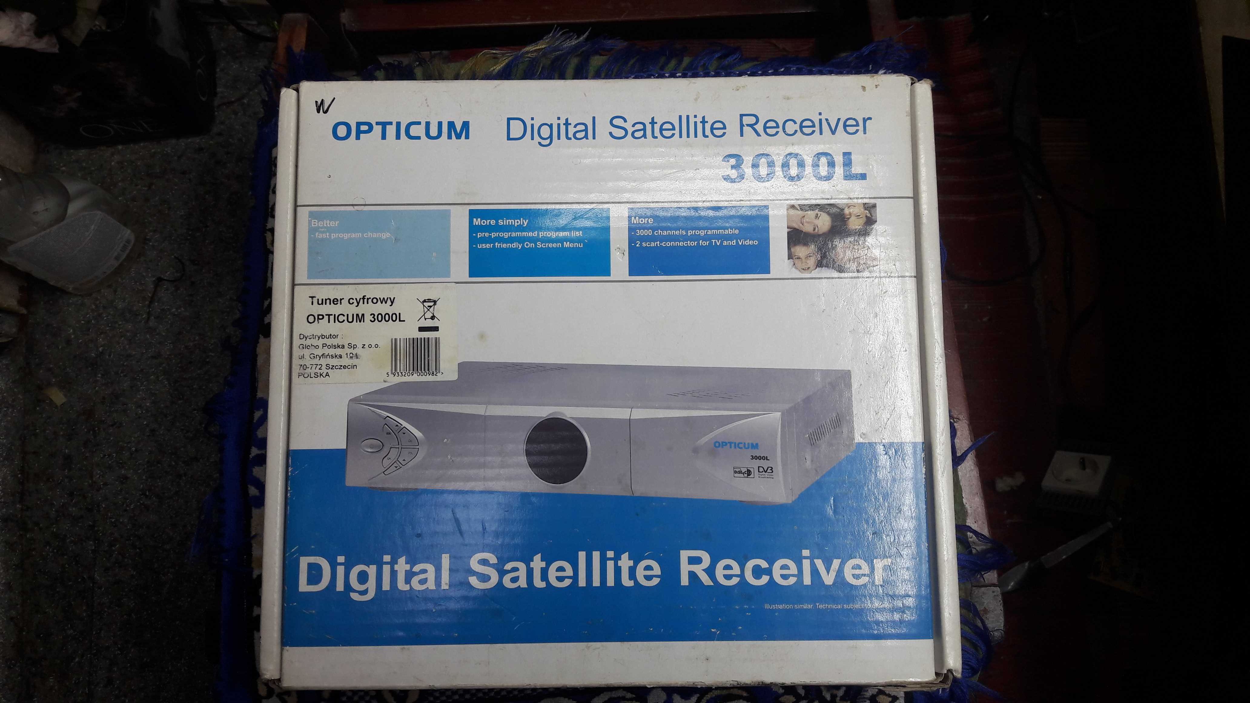 Спутниковый ресивер Opticum 3000L