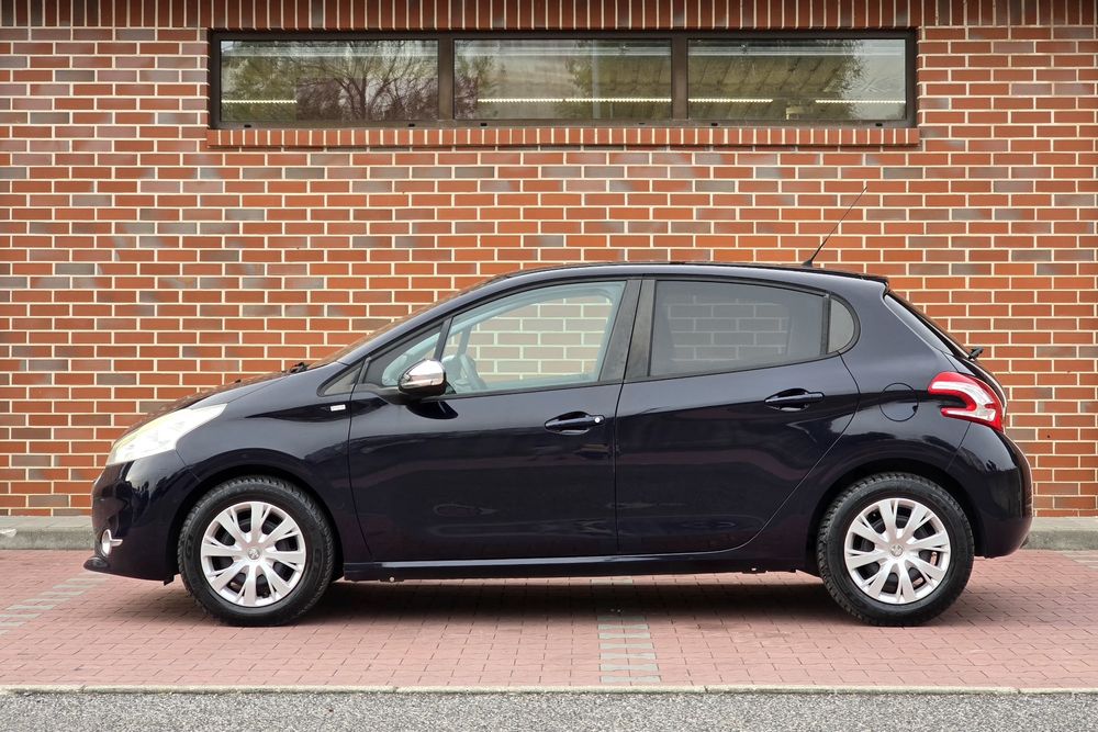 Peugeot 208 1.2 Puretech | Versão Style | 90.000KM
