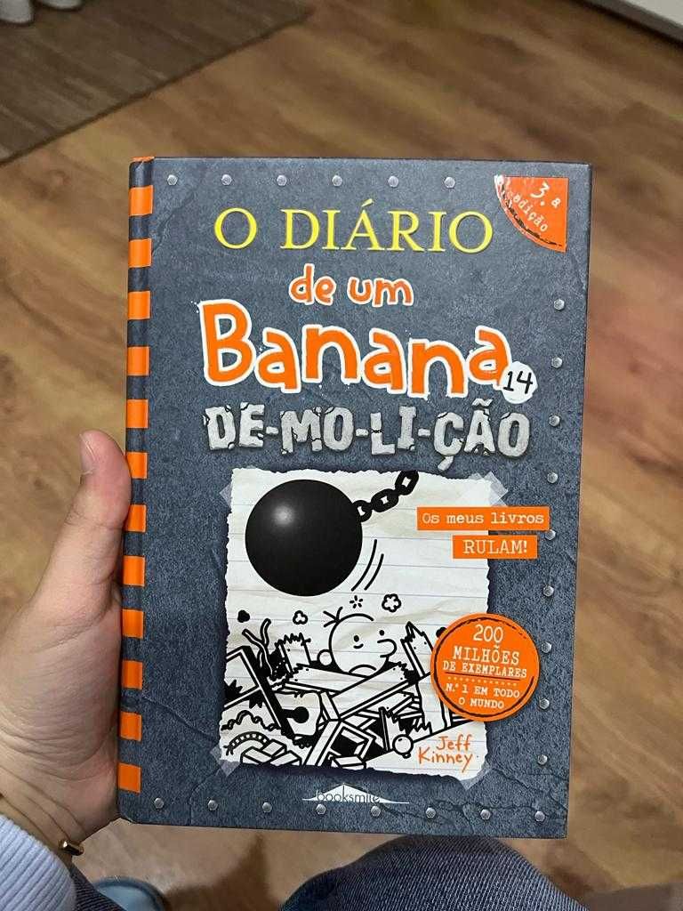 Vendo livro de coleção